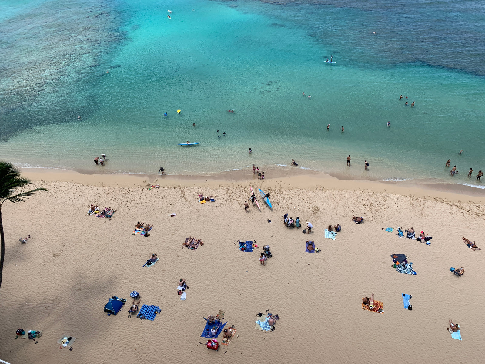 8 Design Ideas for a Beach Themed Room