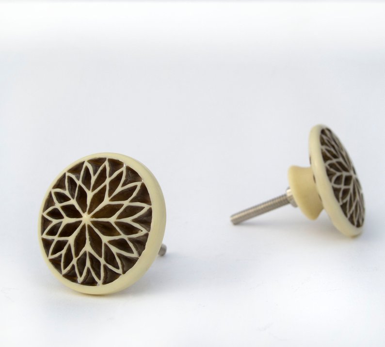 Ivory Mandela Knob - Hooks & Knobs