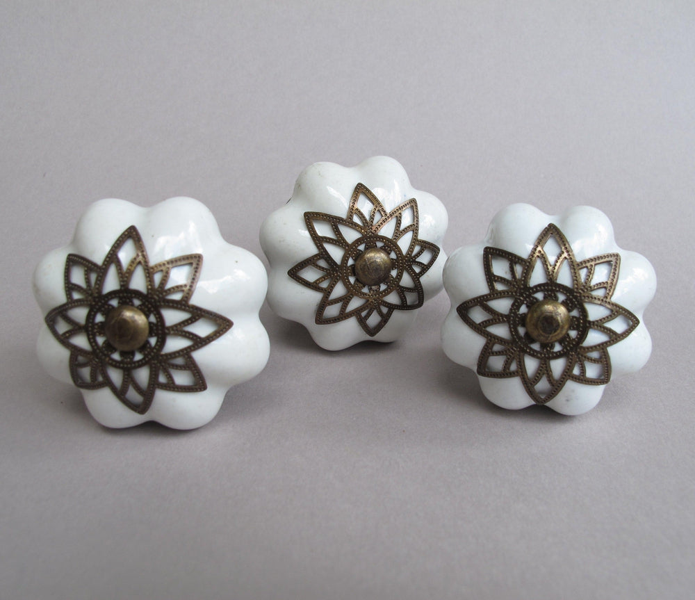 Brass Starburst Knob White Drawer Pulls & Knobs Hooks & Knobs