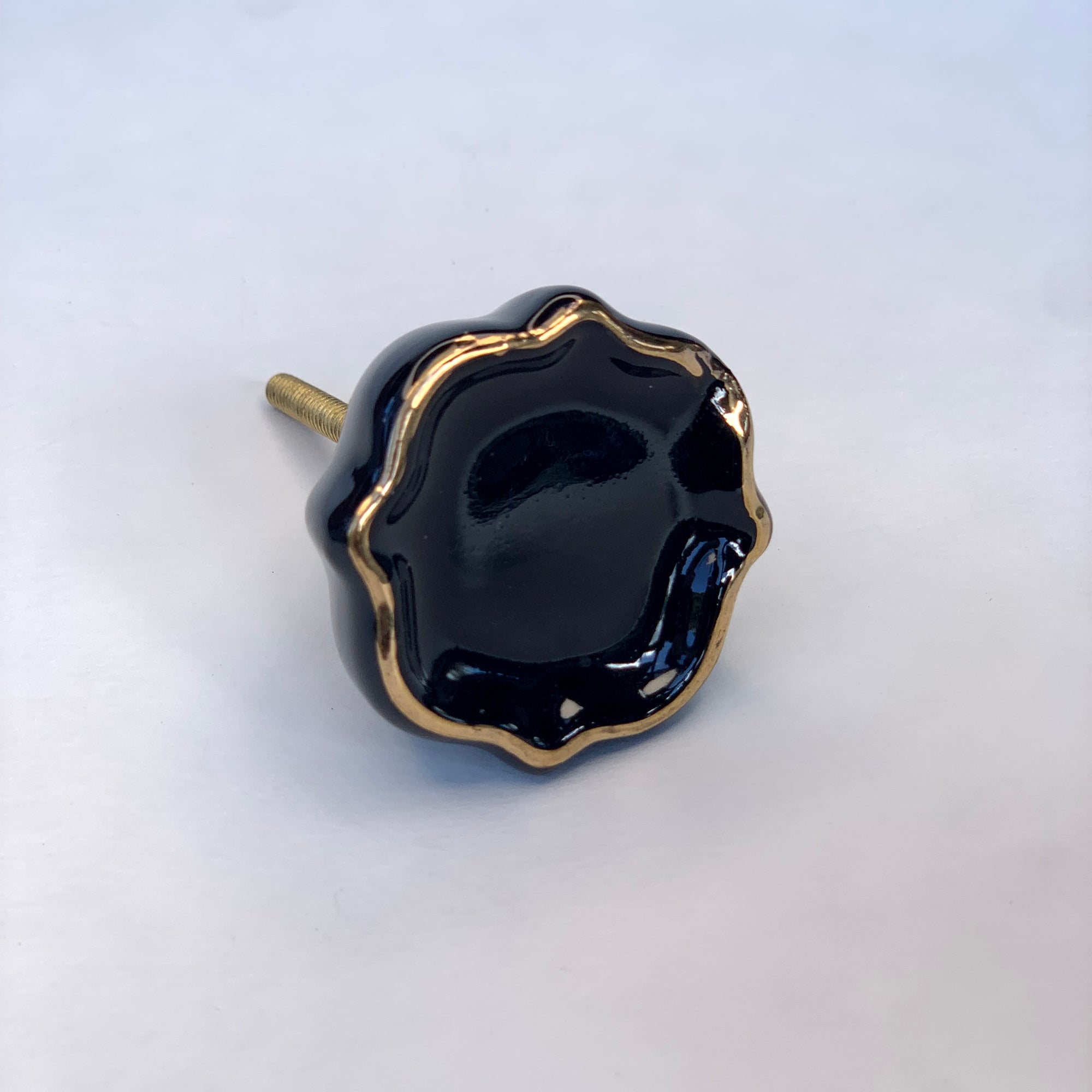 Black & Gold Cushion Knob