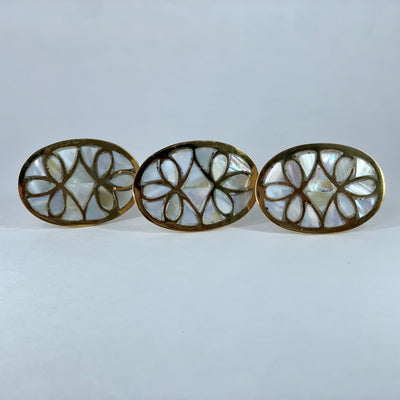 Mother of Pearl Oval Knob