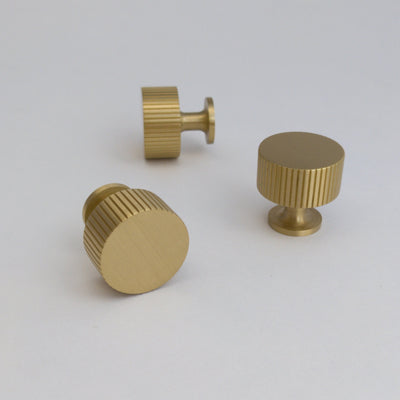 Fluted Brass Gold Cabinet Pulls and Drawer Handles, Brushed Gold  Finish, Drawer Handles, Solid Metal,  Classic Drawer Pull Handles