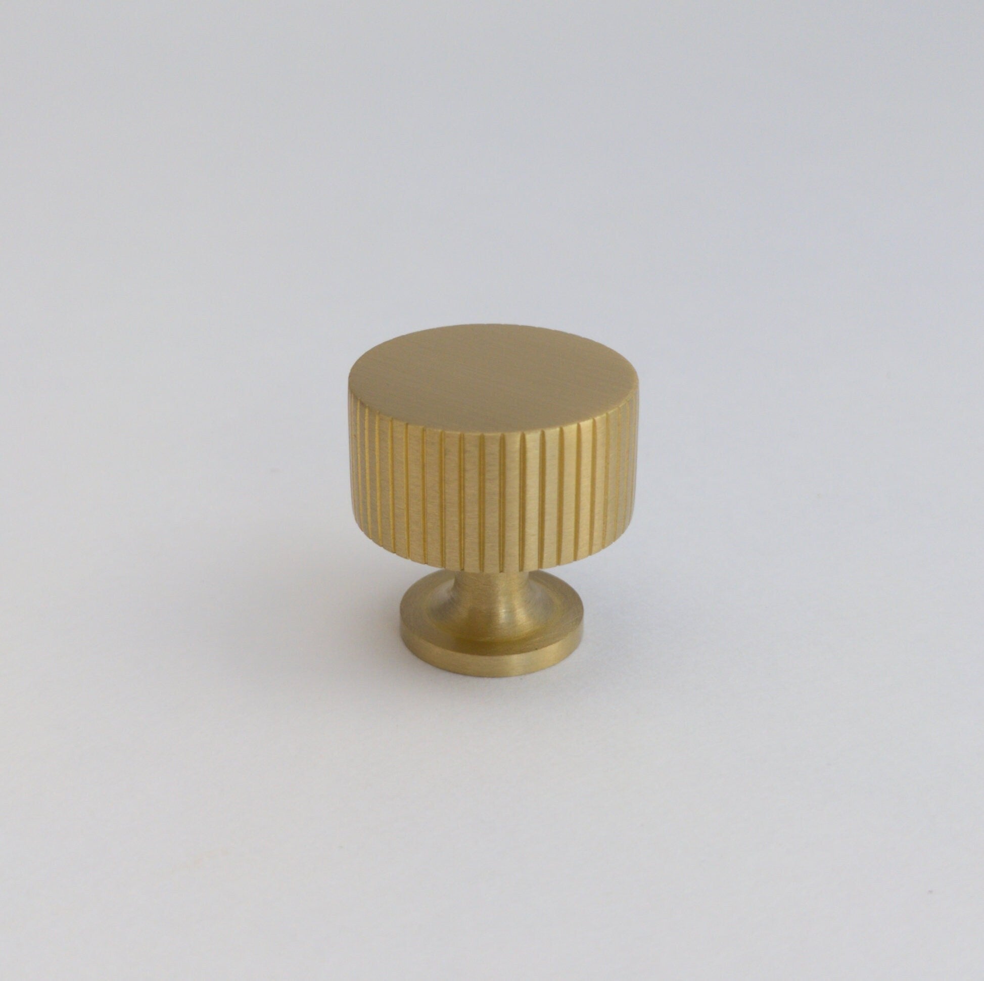 Fluted Brass Gold Round Knob - Cabinet Pulls and Drawer Handles, Brushed Gold  Finish,  Solid Metal,  Classic Drawer Pull Handles