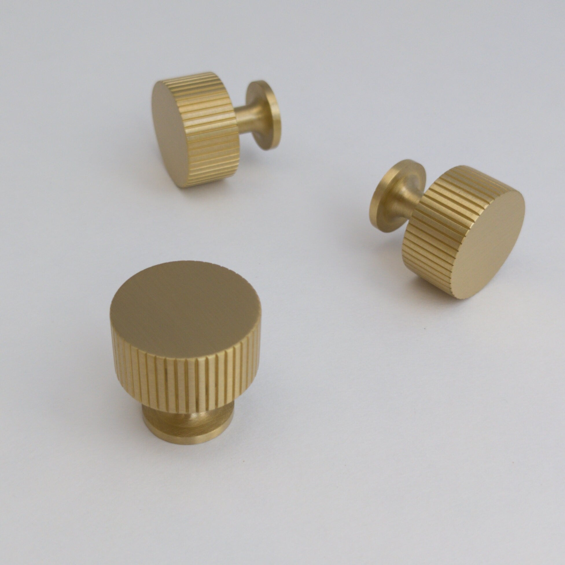 Fluted Brass Round Knob Fluted Brass Round Knob